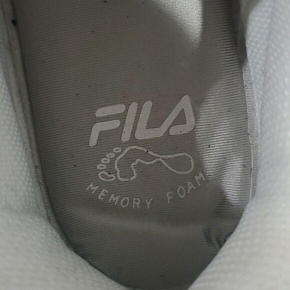 𝅺fila white memory foam shoes - Picture 6 of 7